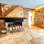 Boutique Comtal Empuries 4* Roses