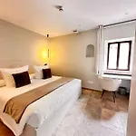 Boutique Comtal Empuries 4* Roses