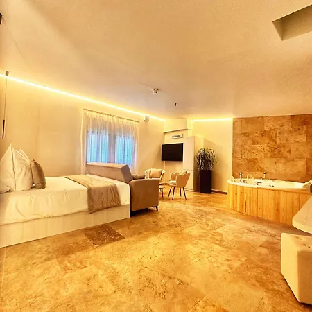 Hotel Boutique Comtal Empuries 4*