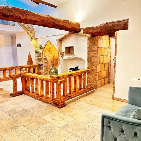 Boutique Comtal Empuries 4* Roses