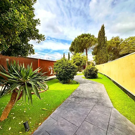 Boutique Comtal Empuries 4* Roses